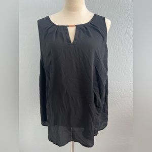 Torrid black georgette tank with gold neck detail, v neck size 2X
